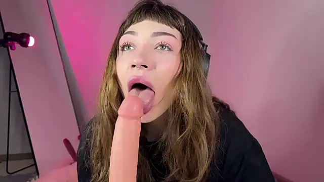 PaulaPratt online show from March 2, 5:01 am