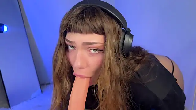 PaulaPratt online show from March 10, 3:56 am