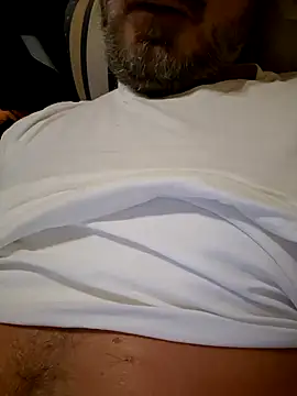 Snapshot of 1talianBeutifulCock chatting on December 7, 5:42 pm 1talianBeutifulCock online show from December 7, 5:42 pm