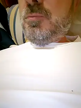 Snapshot of 1talianBeutifulCock chatting on December 8, 1:47 pm 1talianBeutifulCock online show from December 8, 1:47 pm