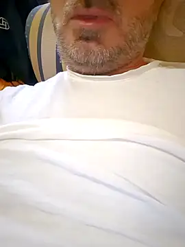 Snapshot of 1talianBeutifulCock chatting on February 10, 1:01 pm 1talianBeutifulCock online show from February 10, 1:01 pm