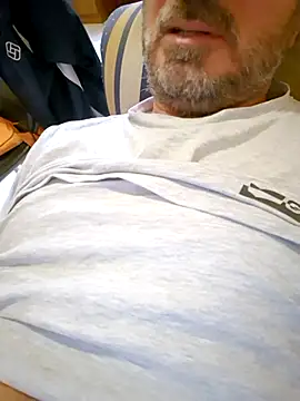 Snapshot of 1talianBeutifulCock chatting on February 19, 1:06 pm 1talianBeutifulCock online show from February 19, 1:06 pm