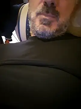 Snapshot of 1talianBeutifulCock chatting on November 12, 2:06 pm 1talianBeutifulCock online show from November 12, 2:06 pm