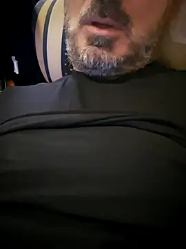 Snapshot of 1talianBeutifulCock chatting on November 13, 12:48 pm 1talianBeutifulCock online show from November 13, 12:48 pm