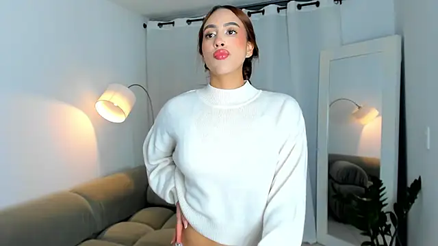 paauly online show from February 4, 11:05 am