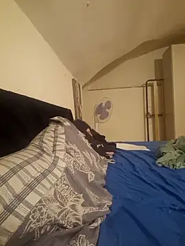 perla97 online show from December 2, 12:41 am