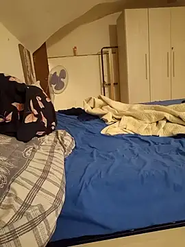 perla97 online show from December 8, 8:58 pm