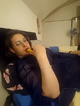 perla97 online show from February 6, 11:48 pm