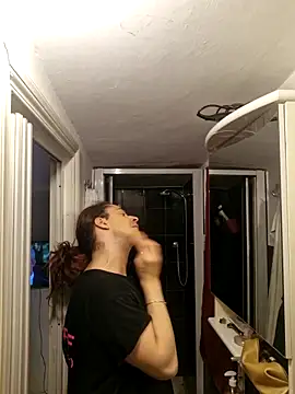 perla97 online show from March 6, 8:16 pm