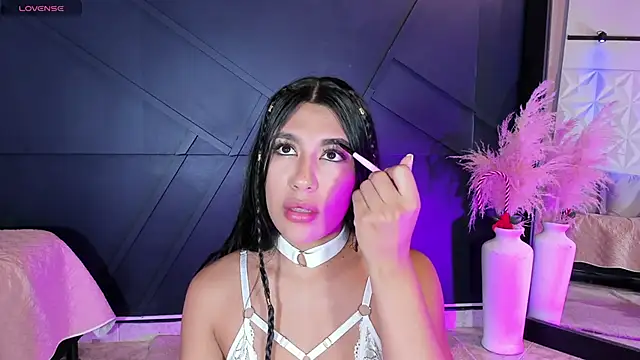 Emilyh  online show from January 28, 10:34 am