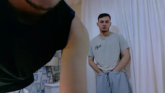 TommyandBillie online show from September 9, 12:26 pm