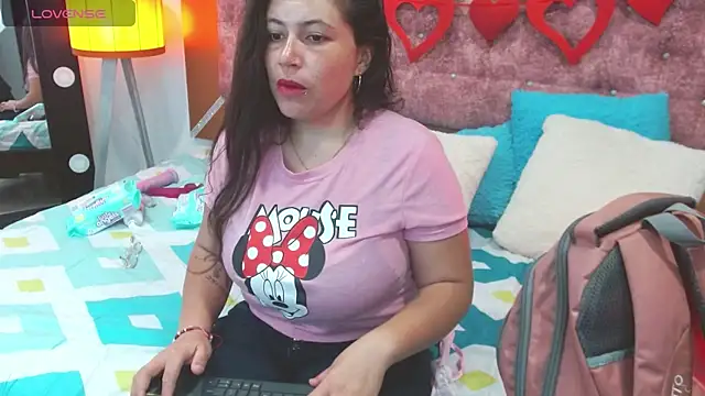 vennuss 89 online show from February 25, 11:30 am