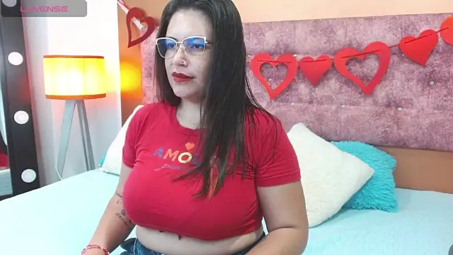 vennuss 89 online show from March 18, 11:08 am