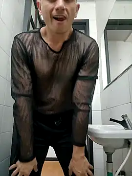 Andrewfalcon online show from February 5, 3:42 pm