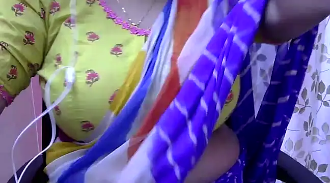 Riya riyaa online show from December 13, 3:32 pm