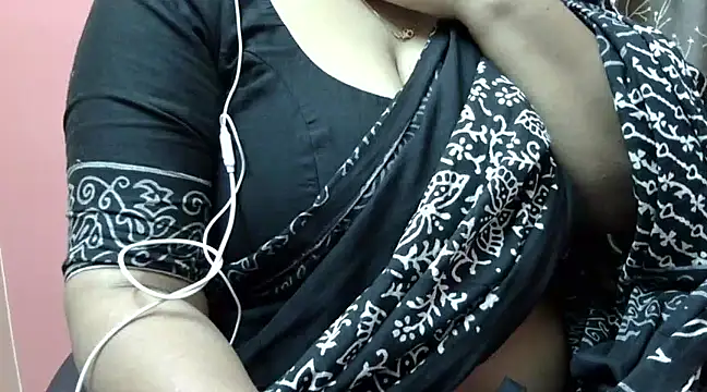 Riya riyaa online show from December 15, 7:10 pm