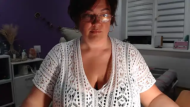 Snapshot of Nora_Star chatting on December 28, 5:35 pm Nora Star online show from December 28, 5:35 pm