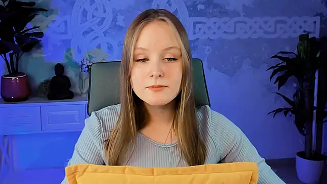 Snapshot of VivienLeeigh chatting on March 1, 6:32 pm VivienLeeigh online show from March 1, 6:32 pm