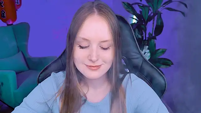 Snapshot of VivienLeeigh chatting on September 18, 11:12 am VivienLeeigh online show from September 18, 11:12 am