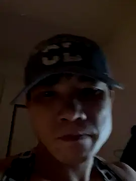 Snapshot of TaiwanSlutBitch chatting on December 2, 3:58 am TaiwanSlutBitch online show from December 2, 3:58 am