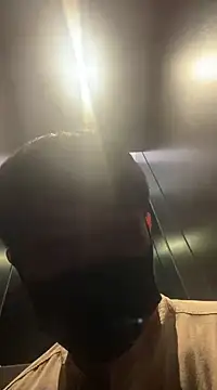 Snapshot of TaiwanSlutBitch chatting on December 3, 1:10 pm TaiwanSlutBitch online show from December 3, 1:10 pm