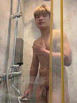 Snapshot of TaiwanSlutBitch chatting on February 8, 3:52 am TaiwanSlutBitch online show from February 8, 3:52 am