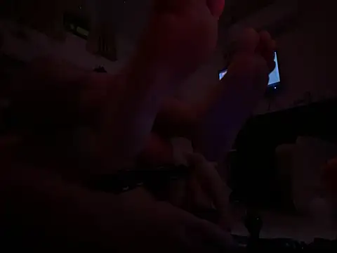 Snapshot of TaiwanSlutBitch chatting on February 28, 4:32 am TaiwanSlutBitch online show from February 28, 4:32 am