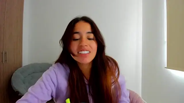 AriaMontgomery online show from March 5, 6:01 pm