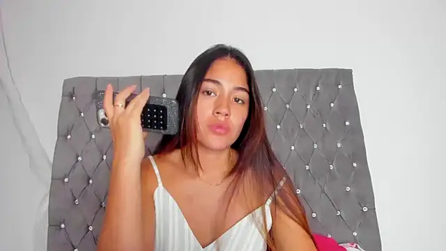 AriaMontgomery online show from September 22, 1:07 am