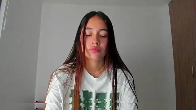 AriaMontgomery online show from October 27, 3:43 am