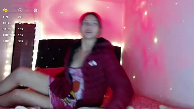 holy juli online show from February 15, 4:25 am