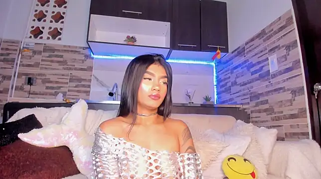 Snapshot of Anastasia2023 chatting on December 6, 5:42 am Anastasia2023 online show from December 6, 5:42 am