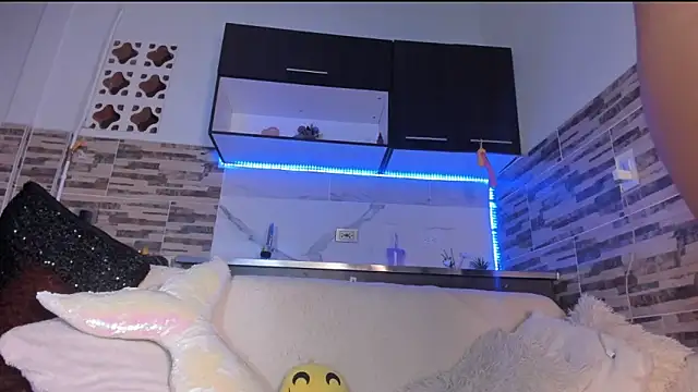 Snapshot of Anastasia2023 chatting on January 4, 5:58 am Anastasia2023 online show from January 4, 5:58 am