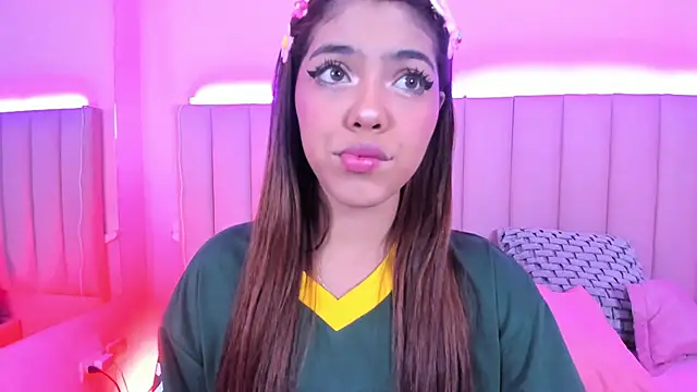 KellyOlsenbe online show from January 18, 7:58 pm