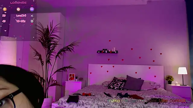 Marine Vact online show from February 19, 8:31 pm