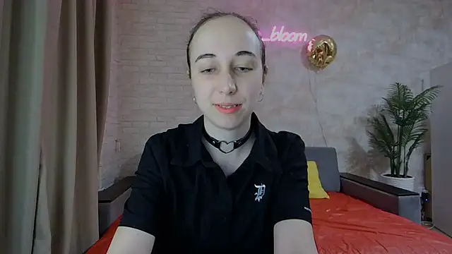 Snapshot of Anika_bloom chatting on February 23, 11:04 pm Anika bloom online show from February 23, 11:04 pm