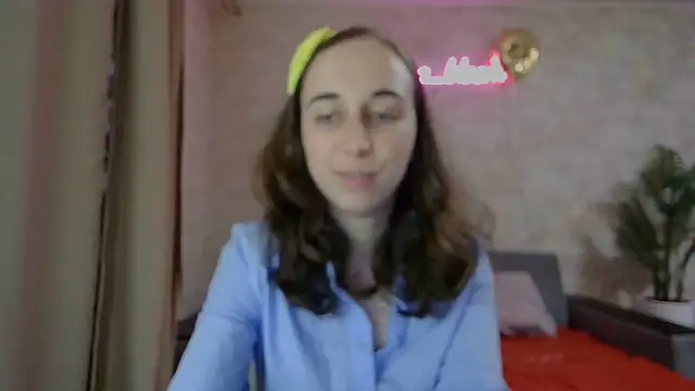 Snapshot of Anika_bloom chatting on March 4, 5:11 am Anika bloom online show from March 4, 5:11 am