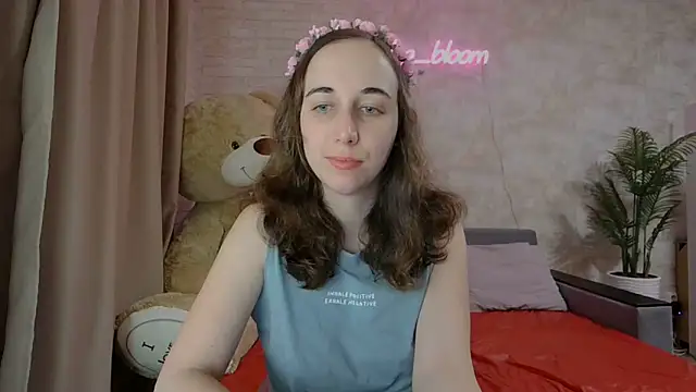 Snapshot of Anika_bloom chatting on March 13, 5:43 am Anika bloom online show from March 13, 5:43 am