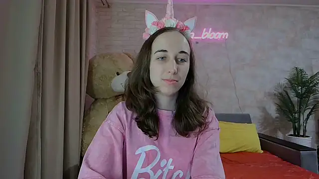 Snapshot of Anika_bloom chatting on March 15, 8:54 pm Anika bloom online show from March 15, 8:54 pm