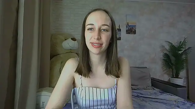 Snapshot of Anika_bloom chatting on November 2, 8:17 am Anika bloom online show from November 2, 8:17 am