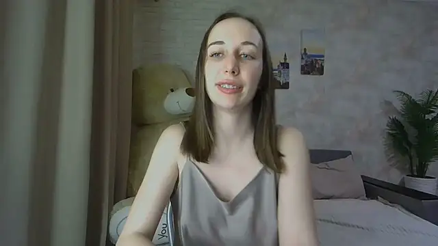 Snapshot of Anika_bloom chatting on November 6, 9:21 am Anika bloom online show from November 6, 9:21 am