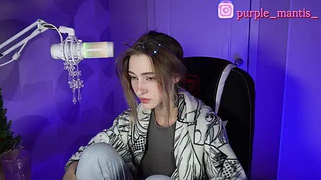 Snapshot of sayonara_6 chatting on December 13, 3:21 pm sayonara 6 online show from December 13, 3:21 pm