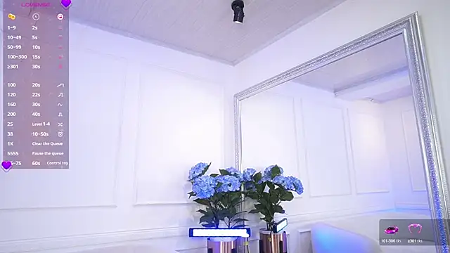 elasummer online show from February 24, 9:09 pm