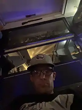 DirkD916 online show from October 12, 10:42 pm