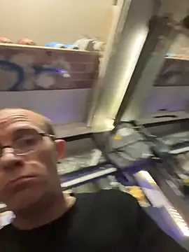 DirkD916 online show from October 14, 3:07 am