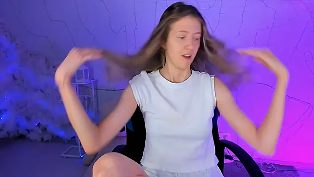 Snapshot of Sharon_Evansi chatting on December 3, 8:38 am Sharon Evansi online show from December 3, 8:38 am