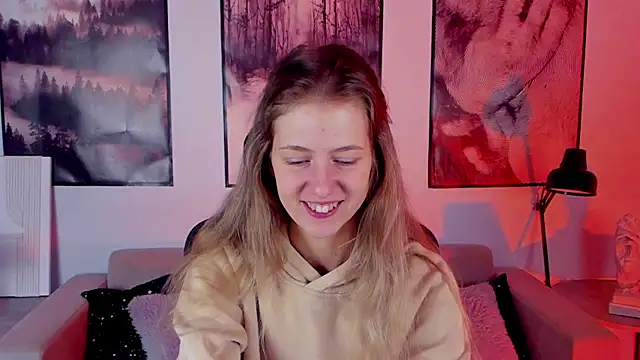 Snapshot of Sharon_Evansi chatting on December 6, 8:48 am Sharon Evansi online show from December 6, 8:48 am