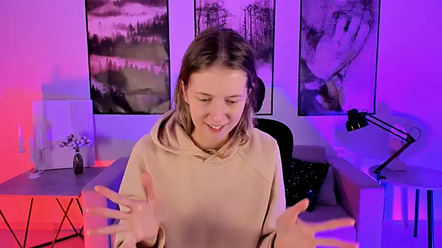 Snapshot of Sharon_Evansi chatting on December 14, 3:47 pm Sharon Evansi online show from December 14, 3:47 pm