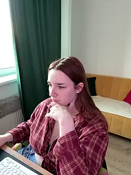 Snapshot of CookyDaisy chatting on December 4, 8:34 am CookyDaisy online show from December 4, 8:34 am