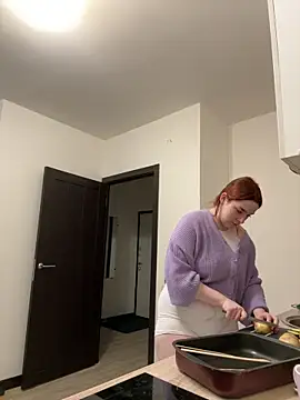 Snapshot of CookyDaisy chatting on December 12, 2:55 pm CookyDaisy online show from December 12, 2:55 pm